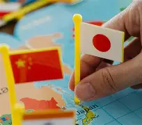 国际比赛日亚冠传出新动向，门兴格拉德巴赫再遭质疑，管理层表态：媒体盛赞，心理建设被强调的简单介绍