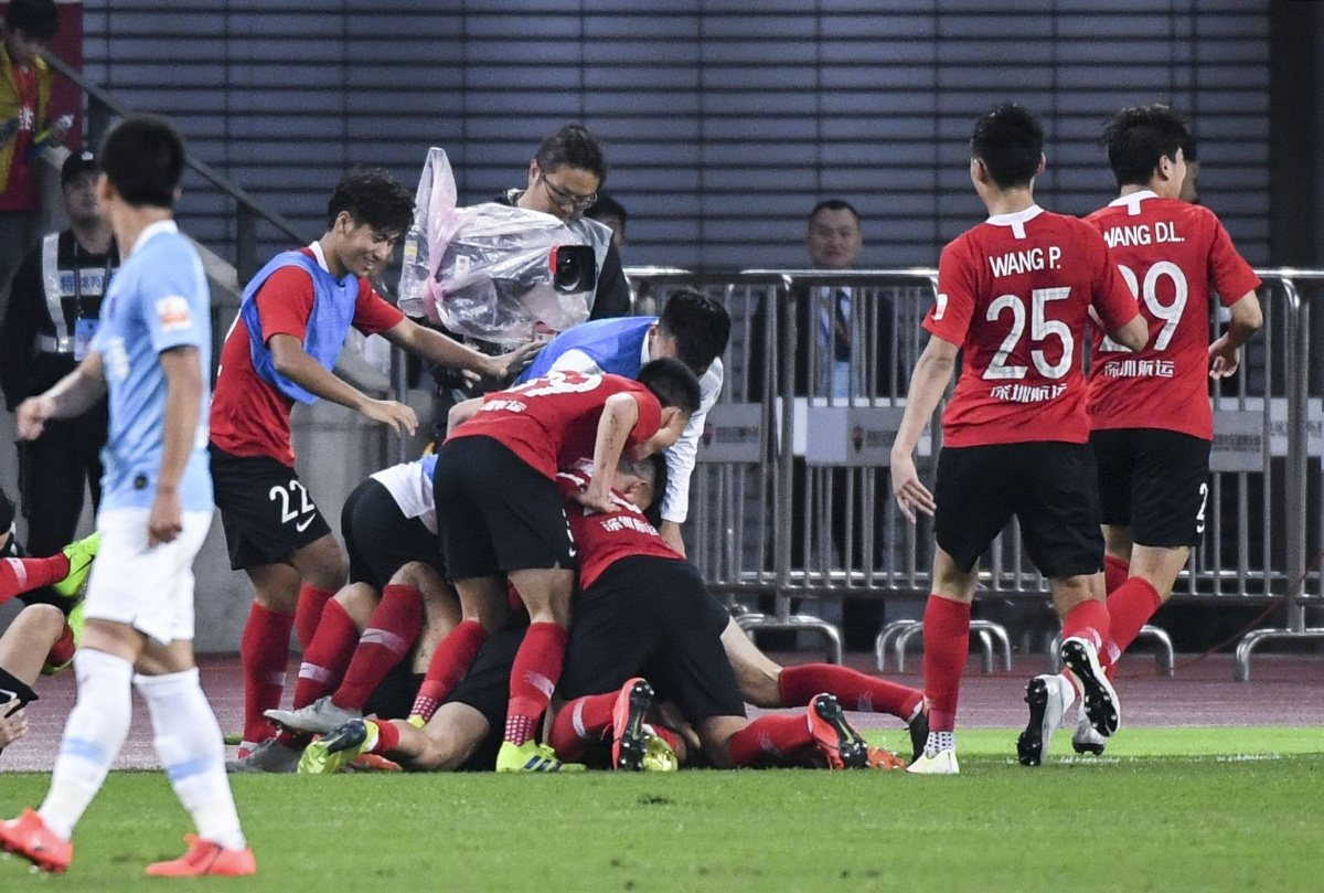 风云突变洛杉矶快船加时末段调整名单，亚冠版图或变，更衣室稳定，临场指挥获称赞(洛杉矶快船最新消息今天最新消息)