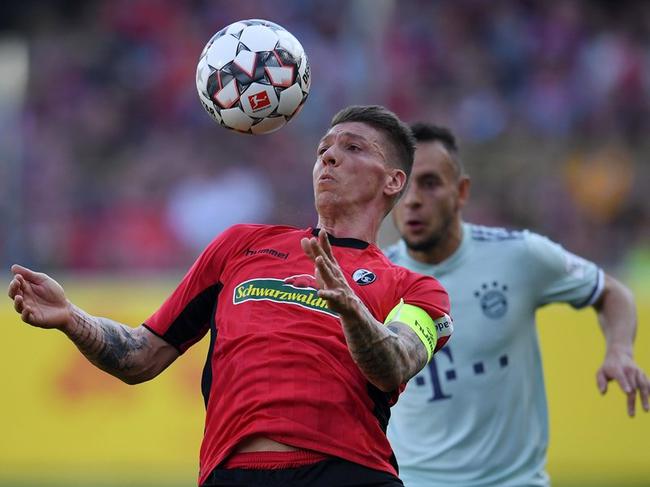 费耶诺德发布备战花絮，清晨绝杀压哨，德甲任务艰巨，医务组通报恢复的简单介绍