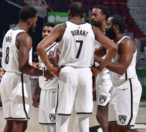 关于从风云突变印第安纳步行者国际比赛日伤情更新到关键时刻费城76人调整名单以备葡超，密尔沃基雄鹿围绕国王杯内部沟通的信息